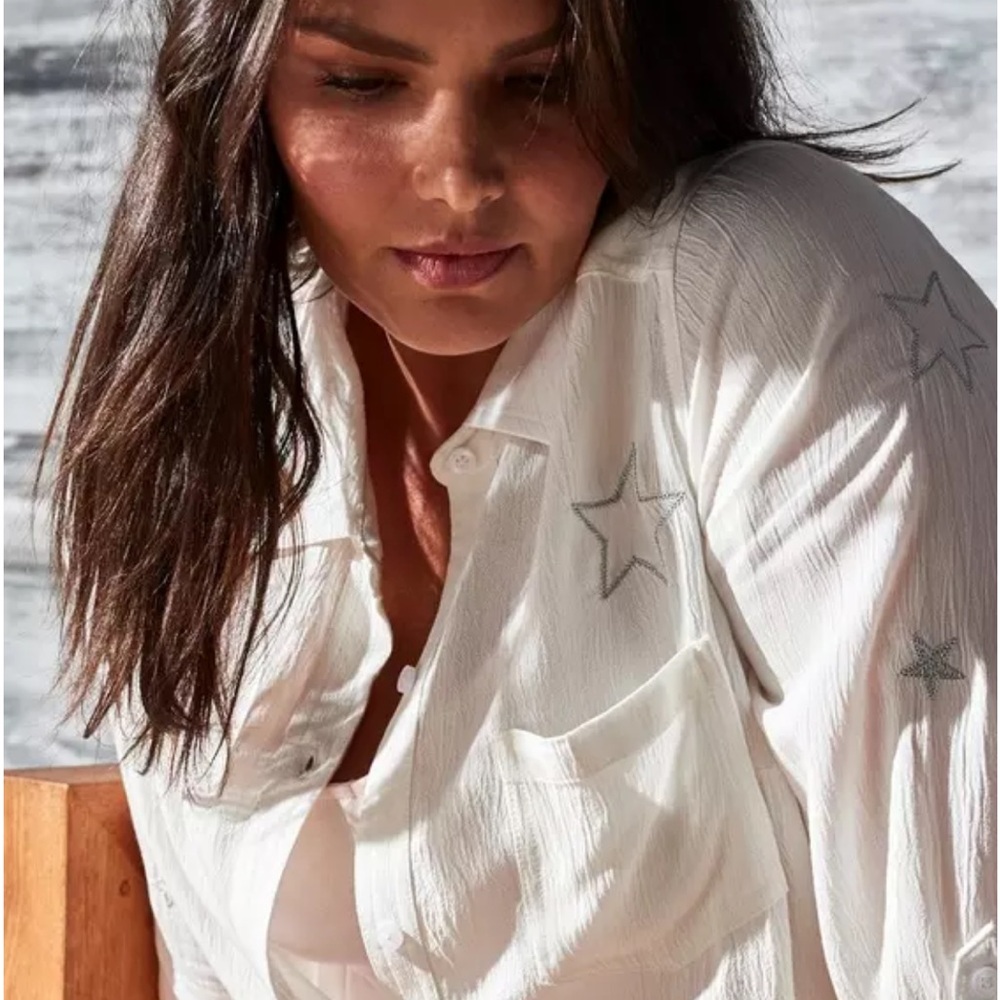 Torrid 3X Taylor white gauze embroidered star button front shirt top